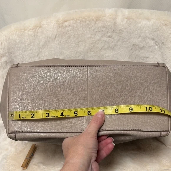 Fossil Tara Leather Shopper Tote Bag - Picture 10 of 14